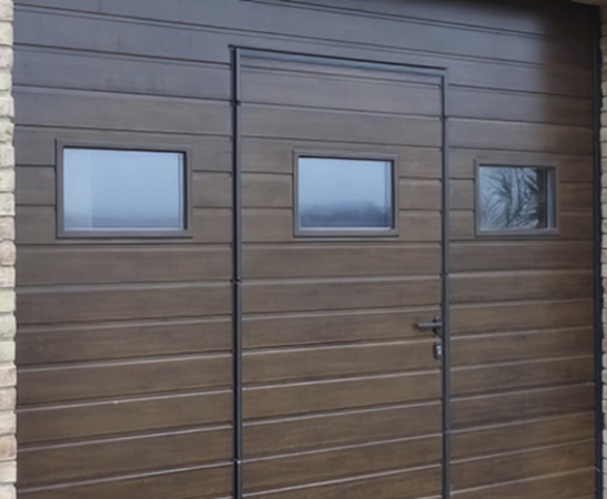 Ворота с окнами в Апшеронске