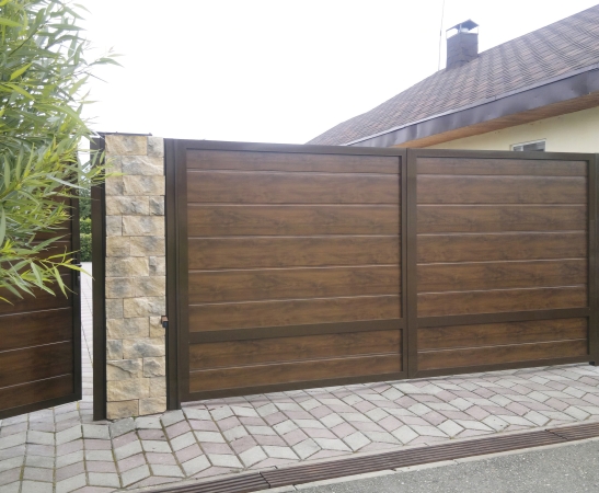 Распашные ворота в Апшеронске